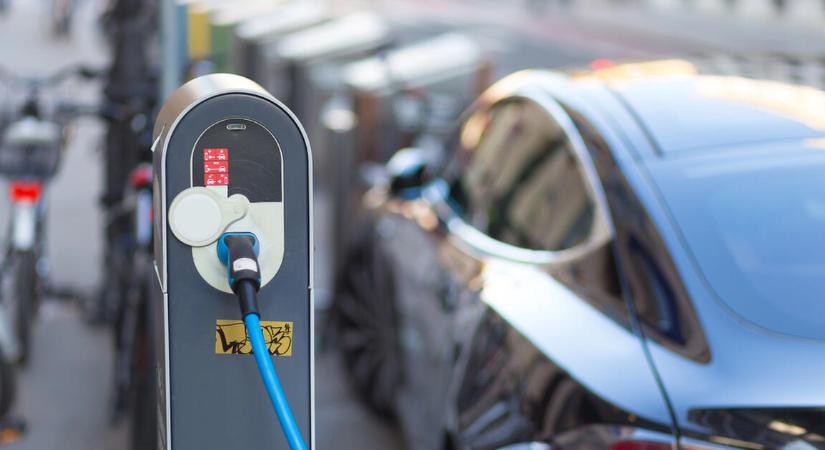 A támogatások hajtják az elektromos autók piacát