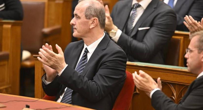 Új országos tisztifőorvost nevezett ki Hegedűs Zsolt: nagy átalakítás indul az egészségügyben