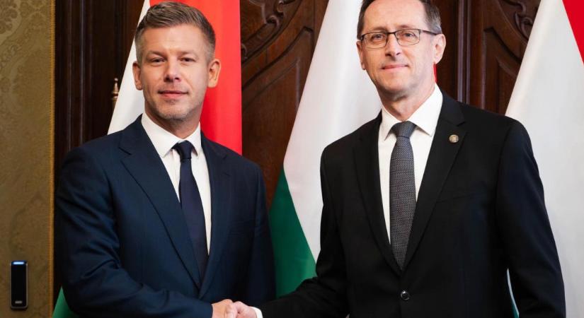 Forintárfolyam és euró beveztése: Magyar Péter Varga Mihállyal találkozott