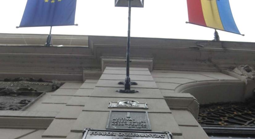 Mínuszos számláról kell befizetnie a fővárosnak 74 milliárdot másfél hónap alatt