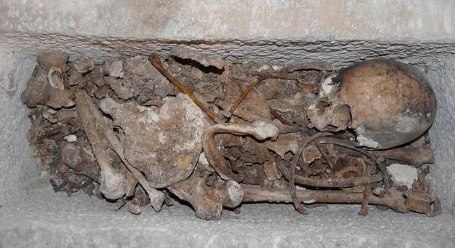 Barcelonai sírokból vizsgálták a katalán szerzetesek életkörülményeit