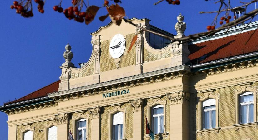 Őrizetbe vételekről és nagyszabású akcióról számolt be a főügyészség az óbudai korrupciós ügyben – Az önkormányzat nem tud semmit a razziáról
