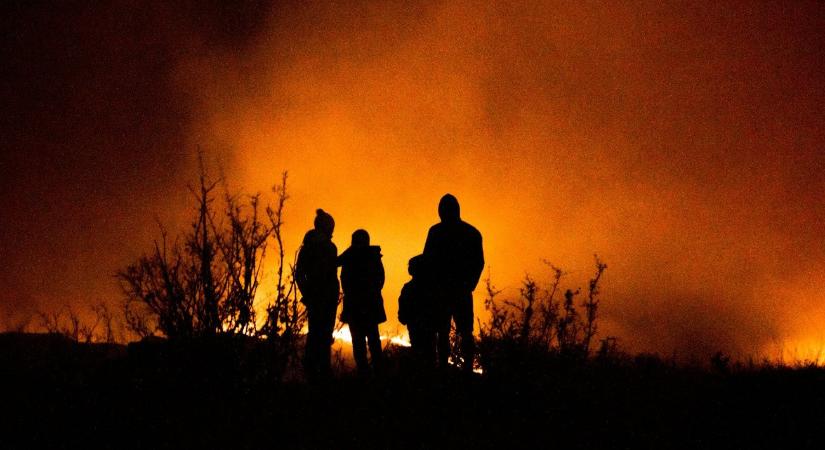 Gazégetéssel kezdődött – Felrobbant a ház, papuccsal csapkodta a tüzet, leégett a fél Mecsek-oldal