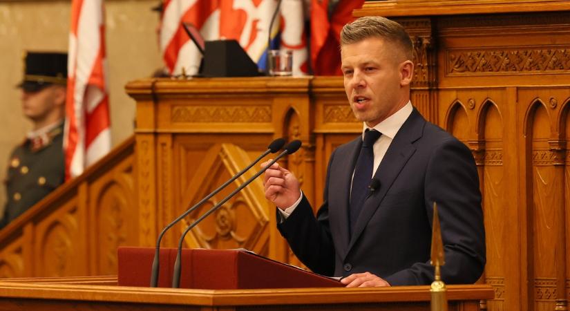Elpattant a húr Magyar Péternél: a tinderes botrány miatt drasztikus lépés jön a parlamentben