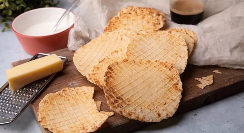 Egészséges és finom nasi: Vörös lencsés sajtos tallér