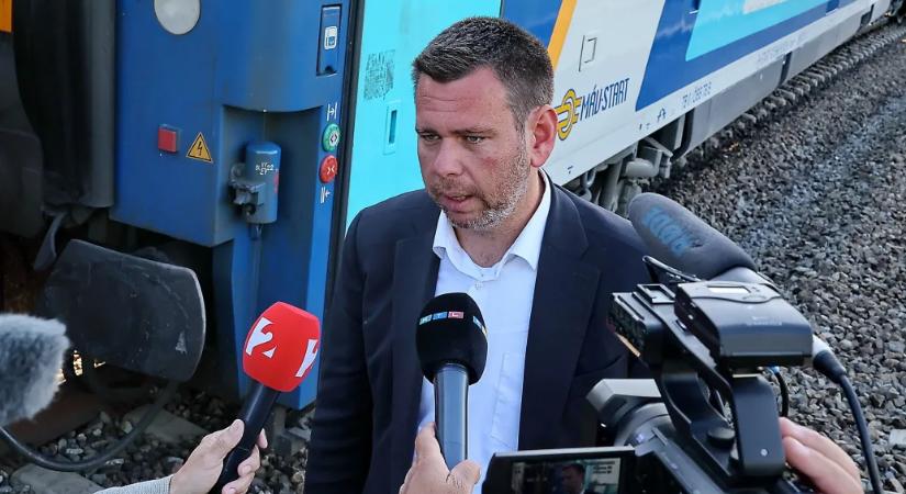 Vitézy Dávid kirúgta Lázár János volt gimnáziumi évfolyamtársát a MÁV szolgáltatócége éléről