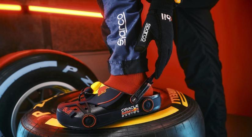A Red Bull F1-es autóját mintázó Crocs papucsra nem számítottunk