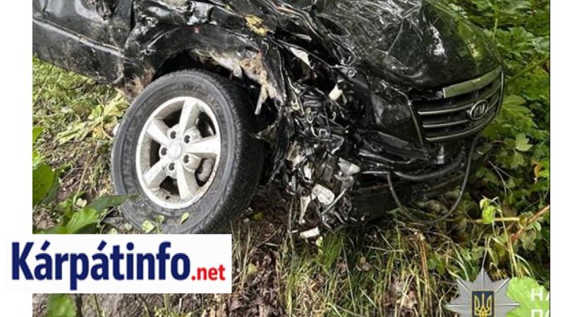 Halálos baleset Kárpátalján: egy kiskorú meghalt, három ember megsérült