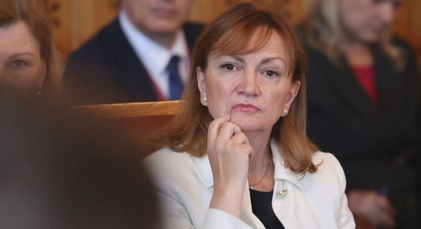 A Tisza frakcióvezetője hallgat a polgármesteri fizetések csökkentéséről