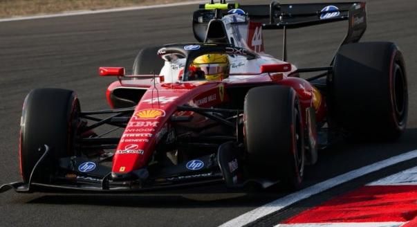 Két lépésben érné utol a Mercedest a Ferrari?