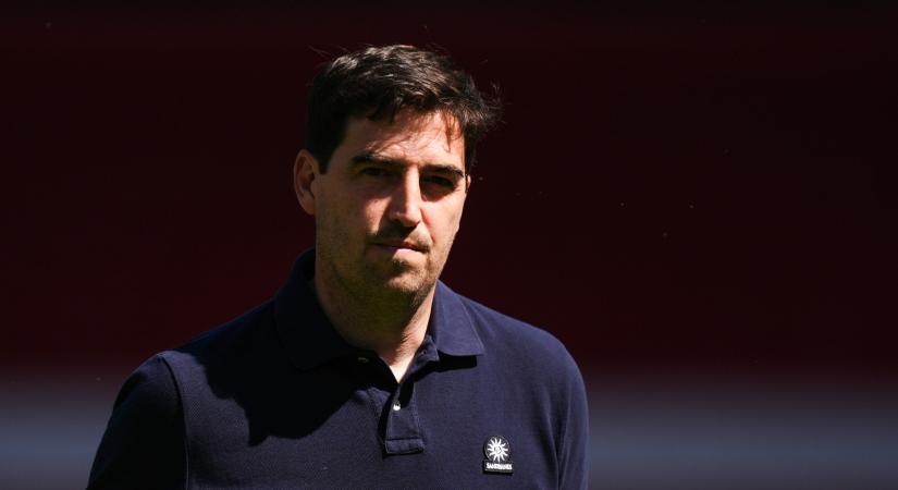 Vészjelzést küldött Carragher: nem mindenki örül Iraola érkezésének