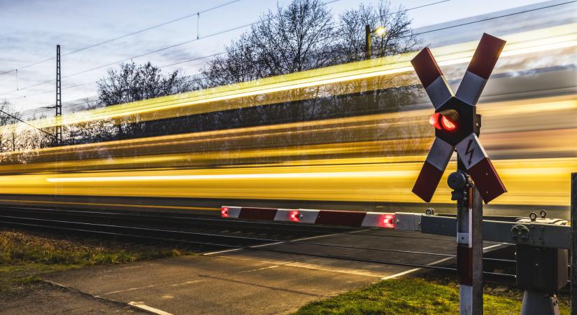 Azonnali hatállyal rúgták ki Lázár emberét a MÁV-tól