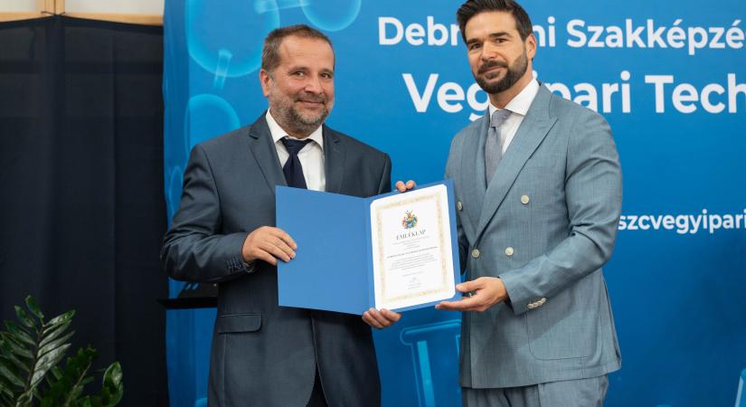 Megünnepelték a Vegyipari 75. születésnapját