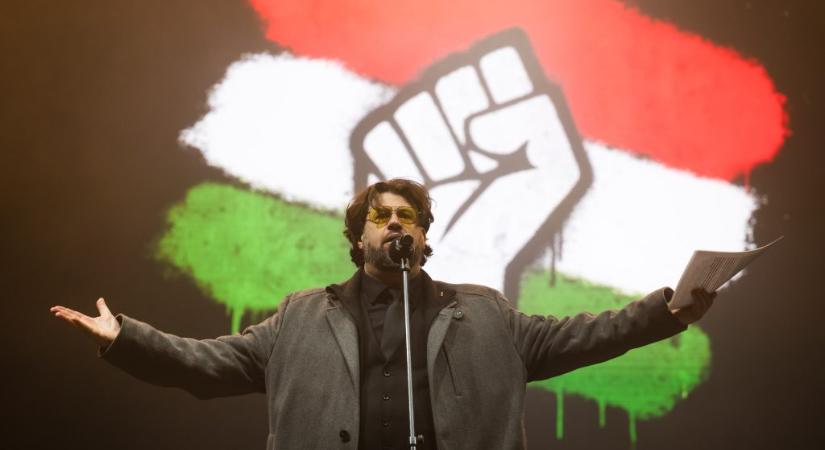 Puzsér Róbert a 24.hu-nak: A kommunikációs elit az elmúlt 36 évben minden alkalommal megkötötte az alkuját a politikával