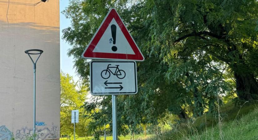 Új kerékpárút köti össze Deákit és Vágsellyét