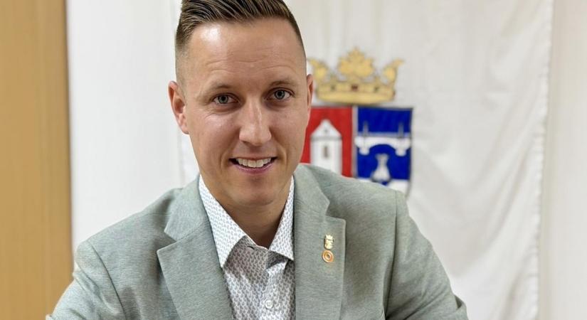 „Ennek nem a pénzről kellene szólnia, hanem a lehetőségekről” – Juhász Balázs, a bécsi Fideliasz csoport alapítója szerint politikai botrány lett abból, hogy rákérdeztünk az NKA-tól elnyert forrásaikra