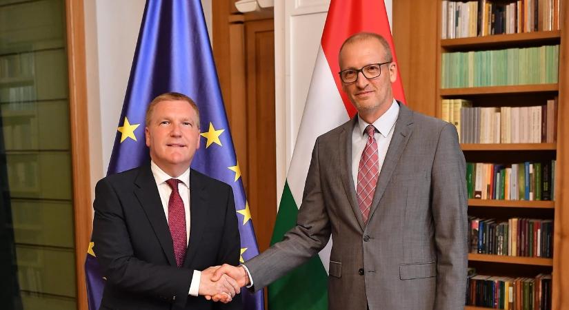Tarr Zoltán bejelentette: országos párbeszéd indul a közmédia jövőjéről