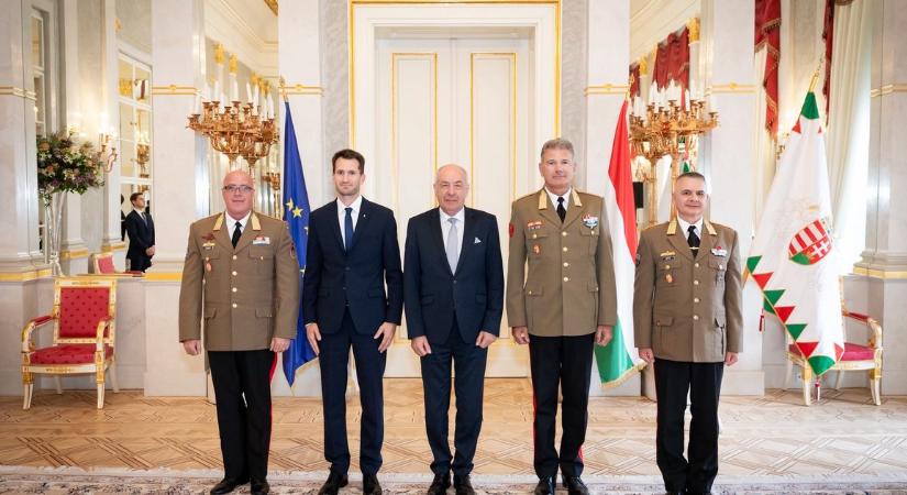 Sulyok Tamás köztársasági elnök vezérkari főnökké nevezte ki Sándor Zsoltot
