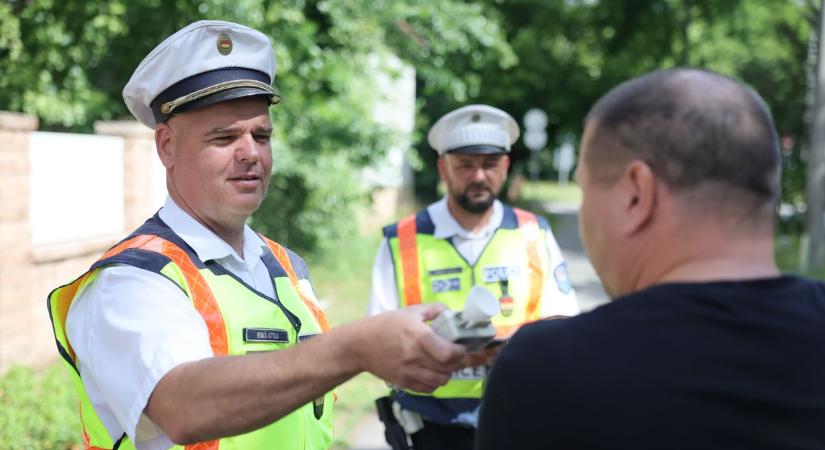 Éles a razzia! Most szó nélkül pattan eléd a rendőr Szabolcsban, egy bringás már nagyon megjárta – fotókkal, videóval