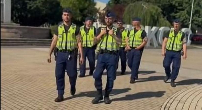 Nagy erőkkel vonultak a rendészek Miskolc belvárosába, ezért razziáztak - videóval