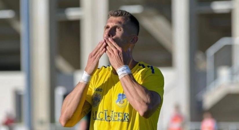 Kerkez és Szoboszlai is megajándékozta Priskin Tamást