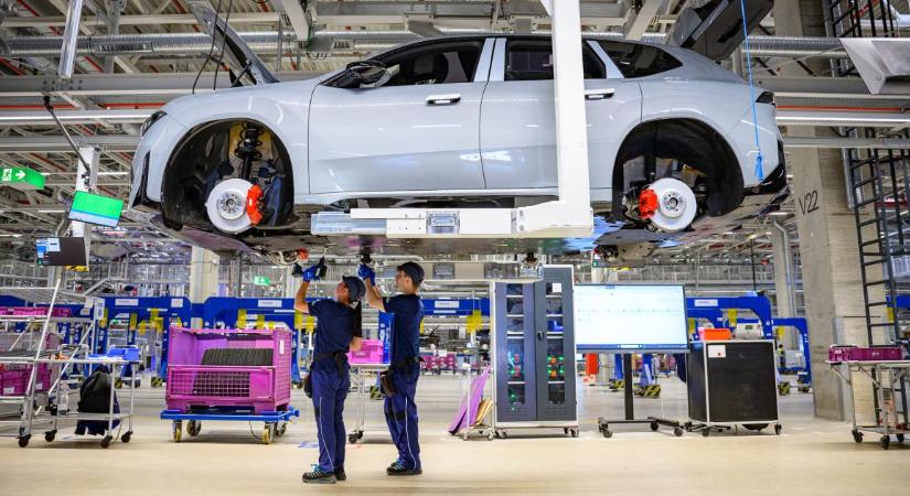 Fenntarthatóságról és csúcstechnológia: megnéztük, mit rejt a BMW debreceni gyára – fotókkal, videóval