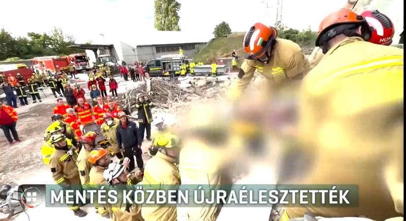 Válságos állapotban van a férfi, akire ráomlott egy bontás alatt álló épület Székesfehérváron