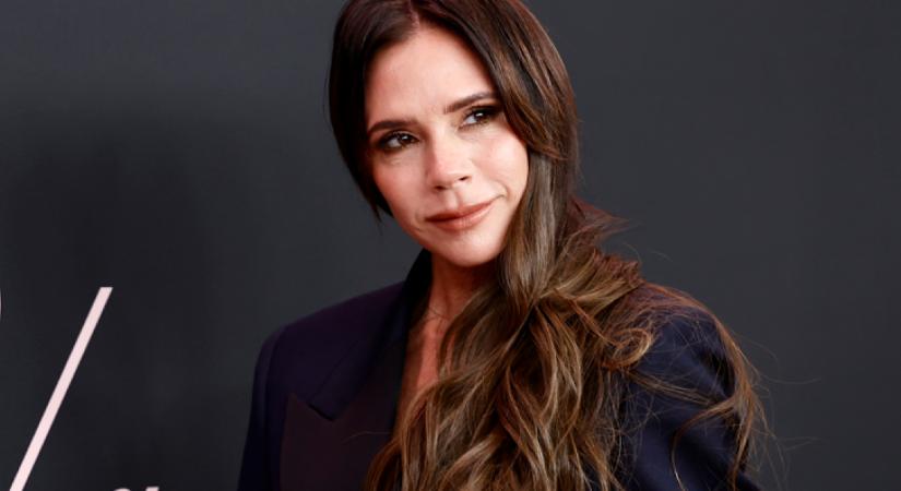 Victoria Beckham felvette a legszebb nyári ruháját: csinos és kényelmes darab