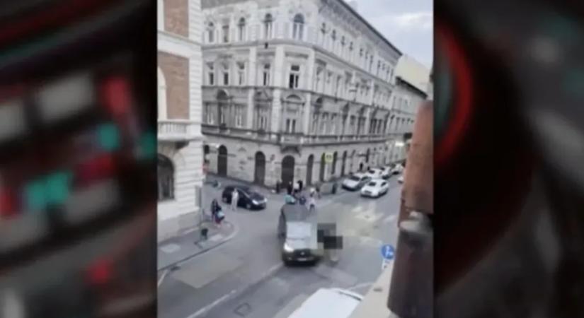 Csehek verték össze a taxival ütköző sofőrt a VI. kerületben