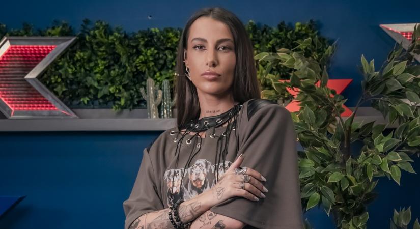 "Elvitted a szívem örökké..." - Tóth Andi az új dalában vallott a szerelmi bánatáról? - videó