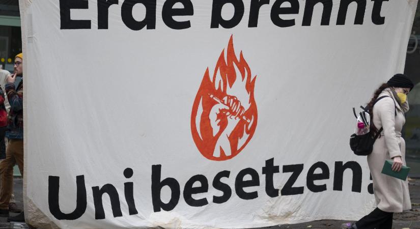 Féltik a tudományt, hatalmas tüntetéseket tartottak Grazban, Linzben, Salzburgban, Klagenfurtban és Bécsben