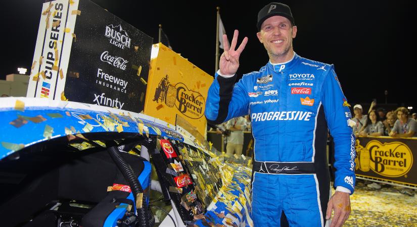 „Négy óra bármiből túl hosszú” – Denny Hamlin szerint le kell rövidíteni a nashville-i futam távját