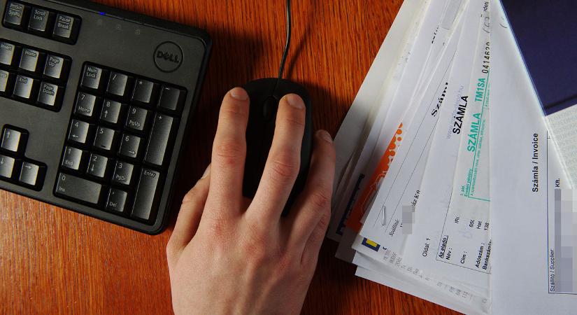 Online adatszolgáltatási kötelezettség és e-számlázás – külföldi vállalkozások adatszolgáltatása