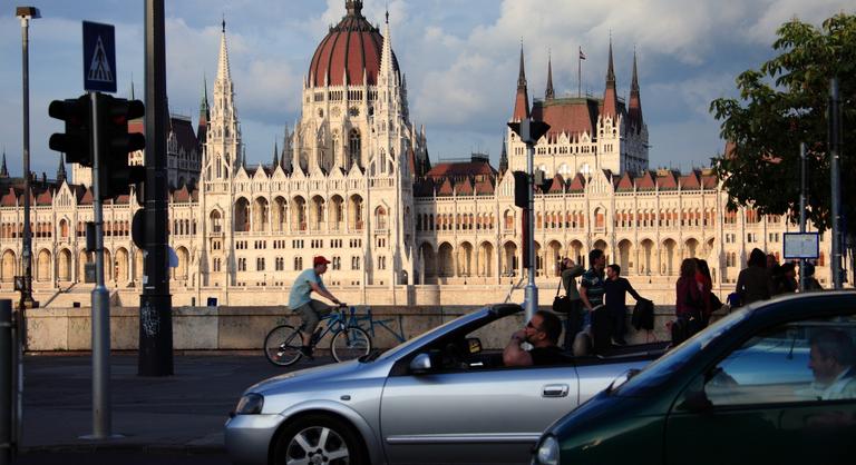 Így doppingolt Magyarország, az Orbán-korszak árfolyamöröksége most ránk rúghatja az ajtót