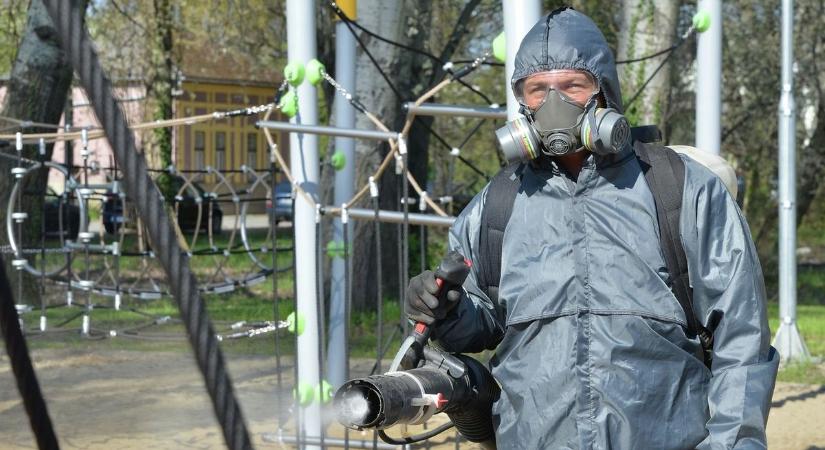Terjed a fertőzés Hajdú-Biharban, már több települést érint, intézményeket is lezártak