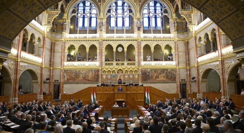 Nem csak jelszóként kell az euró: így szerezheti vissza Magyarország a Nyugat bizalmát - Interjú Csaba Lászlóval