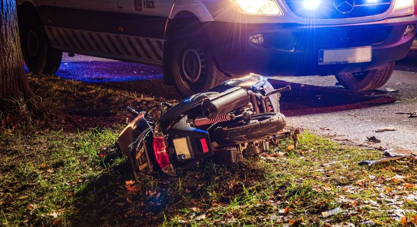 Szörnyű baleset a faddi kereszteződésben – két ember meghalt, többen megsérültek