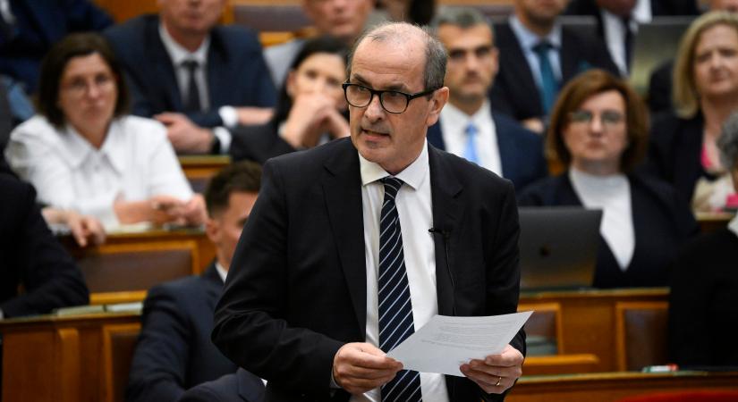 Kiveszik az alapítvány kezéből az egyedi gyógyszertámogatások elbírálását
