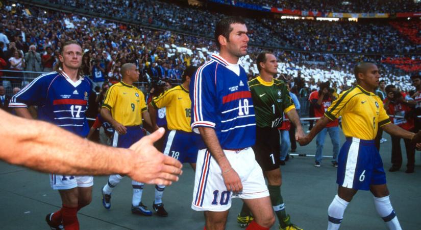 7 sztori, ami miatt közel 30 év után is felejthetetlen az 1998-as foci-világbajnokság