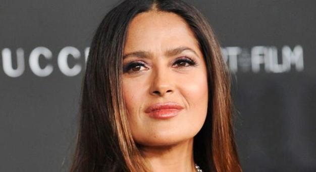 Salma Hayek smink nélkül is gyönyörű: ámulnak az 59 éves sztár szelfijén