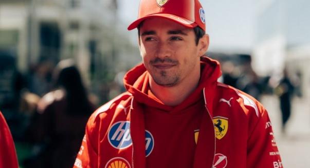 Bejelentés: Leclerc hosszabbított a Ferrarival