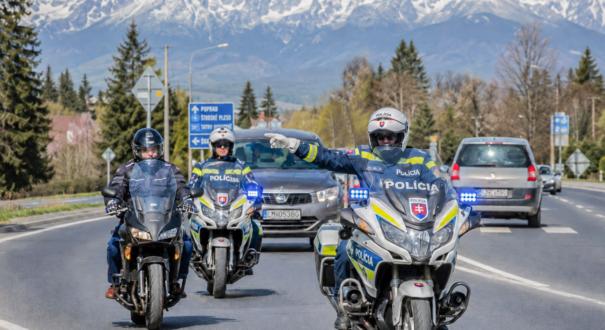 Kitiltják a Magas-Tátra útjairól a hangos motorokat