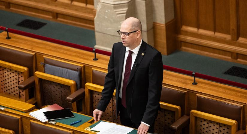 Aranykonvoj-ügy: lemondásra szólítja fel a legfőbb ügyészt az elfogott ukránok ügyvédje