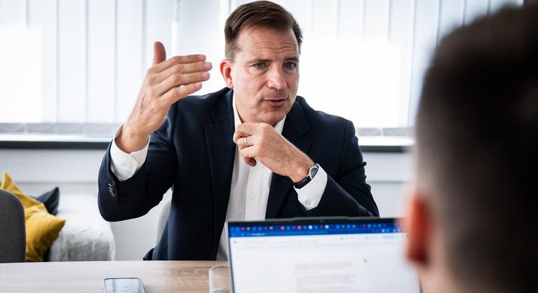 A szerencselovagoknak most lefőtt a kávé, Magyarországon egy új korszak jön
