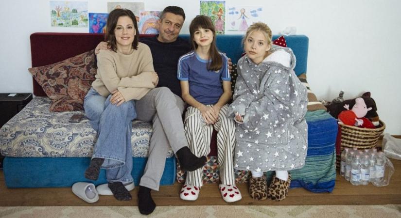 Herendi Gábori karácsonyi vígjátékában Lovas Rozi Csányi Sándorra hagyja a gyerekeket – trailer