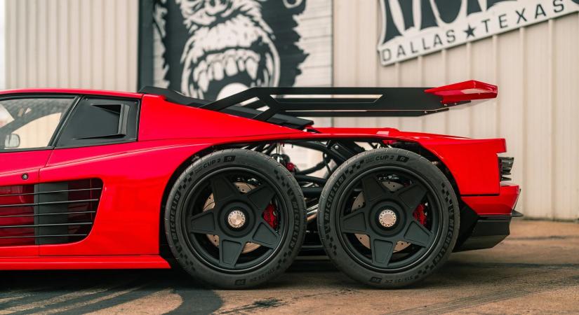Hat kerék, 659 lóerő és egy Ferrari Testarossa, amitől Maranello sírva fakad