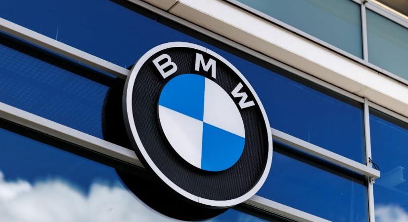 Valóra vált a BMW-s sztereotípia: baj van az irányjelzőkkel