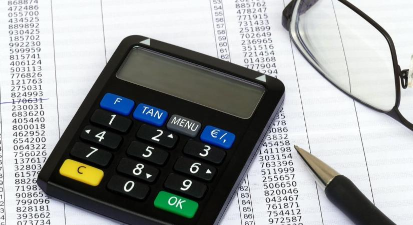 Felfüggeszti ez a bank tranzakciós díjakat, minden ügyfelet érint