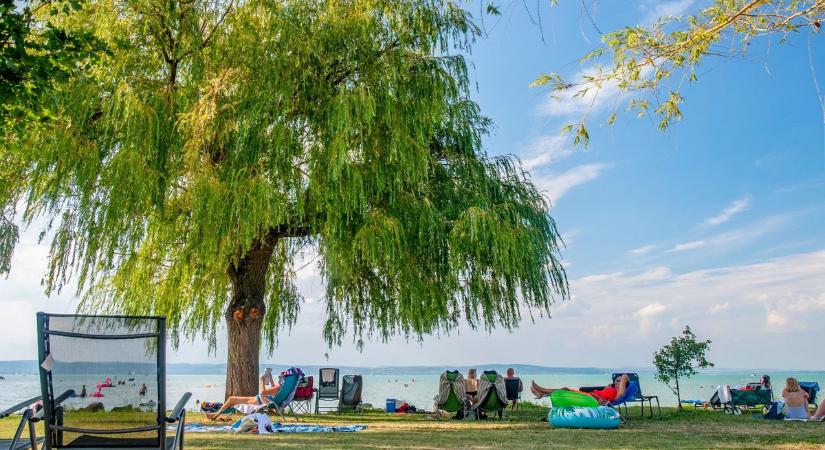 A magyarok többsége a Balaton helyett inkább külföldön nyaral, mert megfizethetőbbnek tartja