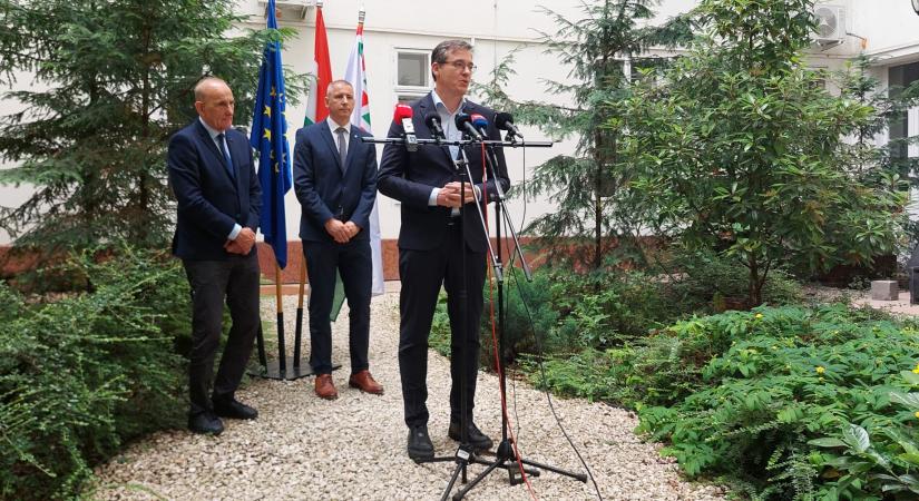 Inkább kacsa” az előrehozott önkormányzati választás – polgármesterekkel egyeztetett a miniszter